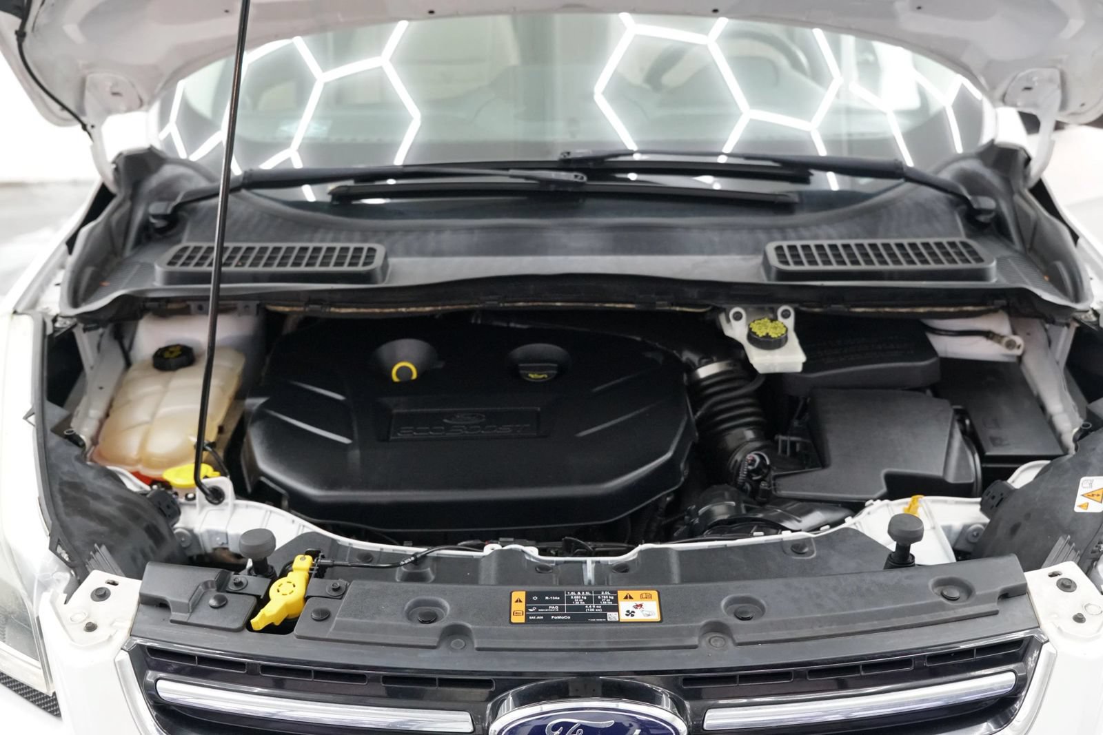 Used 2015 Ford Escape Titanium w/ Equipment Group 301A FWD image 7