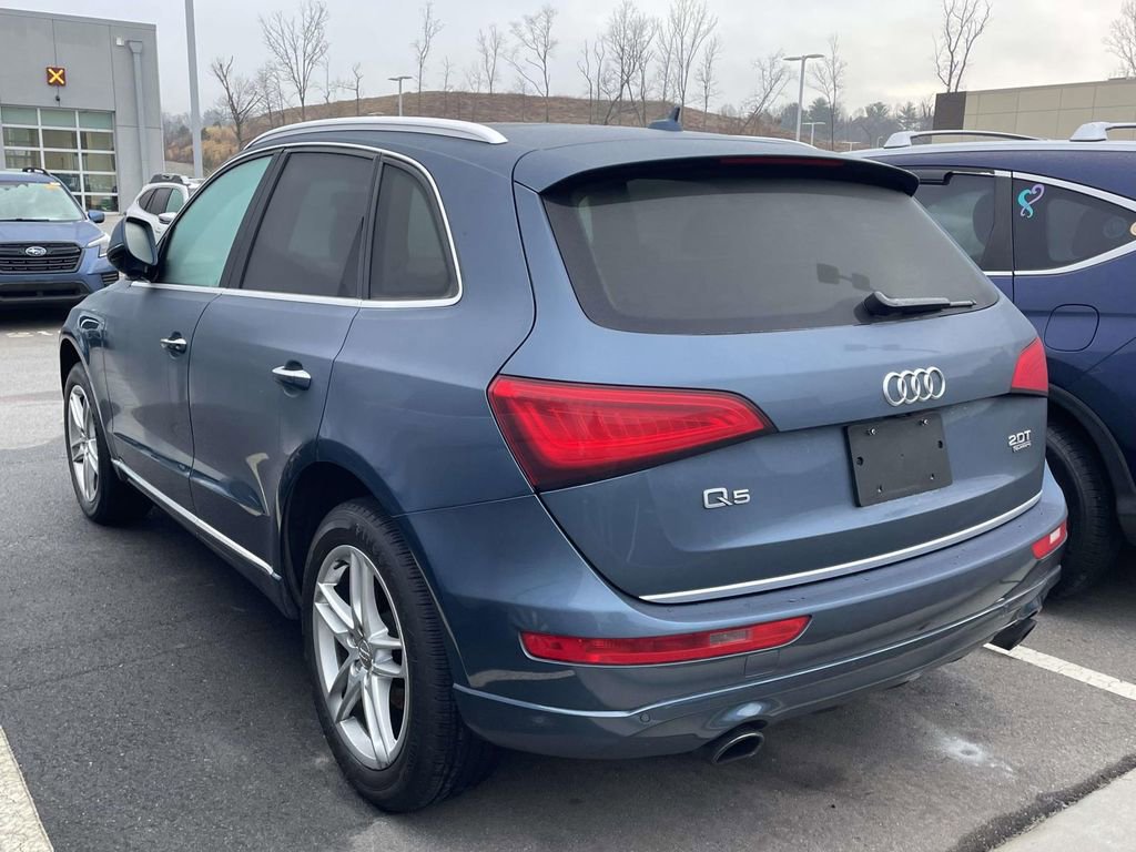 Used 2017 Audi Q5 2.0T Premium Plus w/ Technology Package image 3