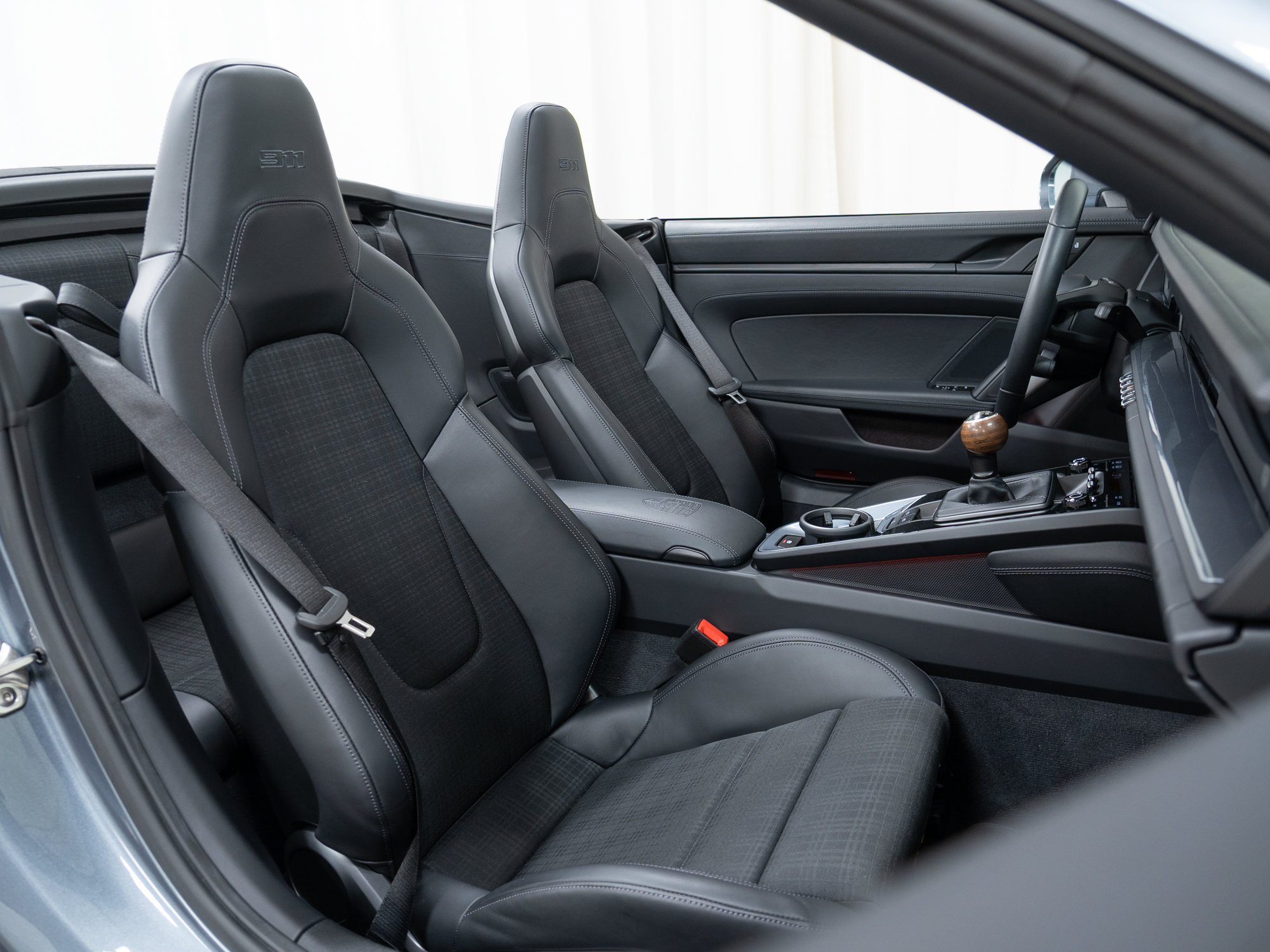 Certified 2026 Porsche 911 Carrera T RWD image 37