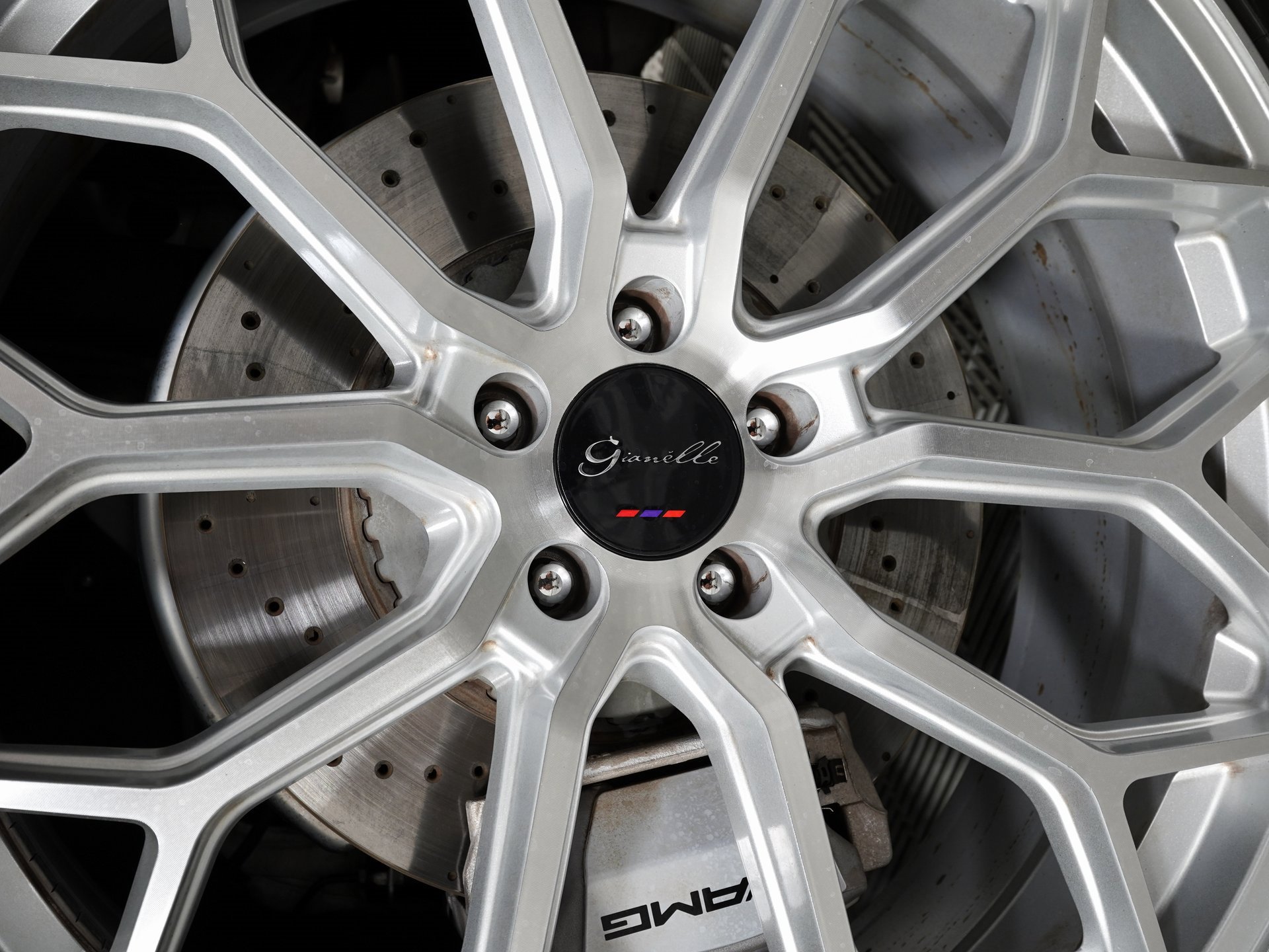 Used 2024 Mercedes-Benz GLC 43 AMG 4MATIC image 32