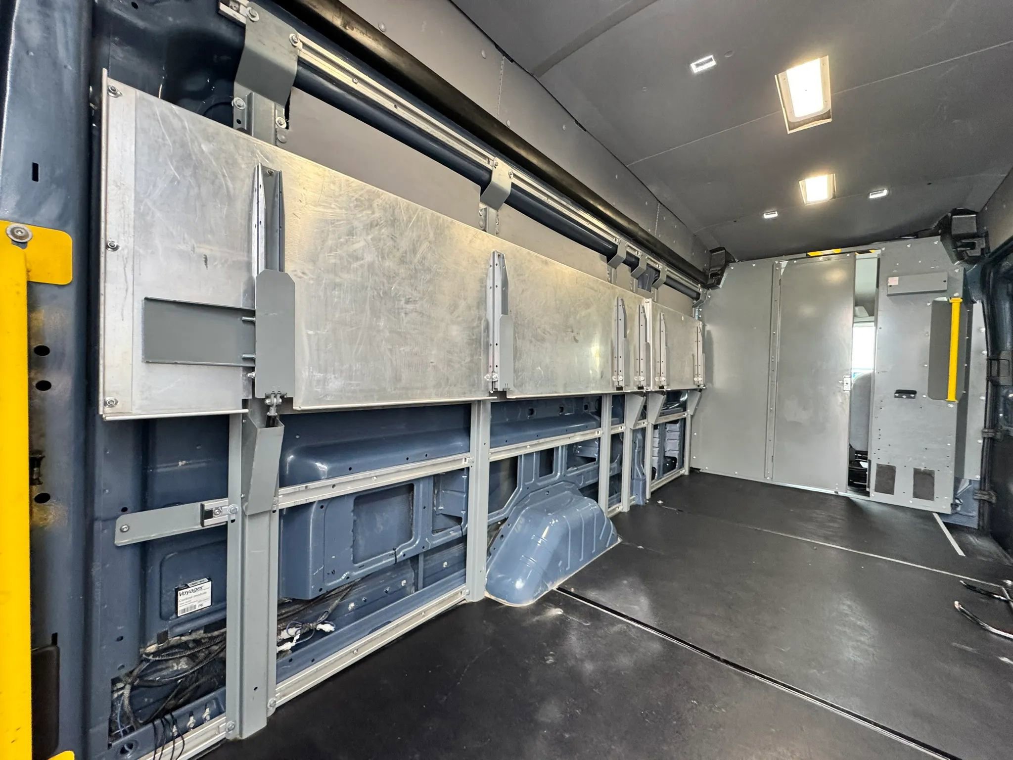 Used 2019 Ford Transit 250 148 High Roof Extended RWD image 28