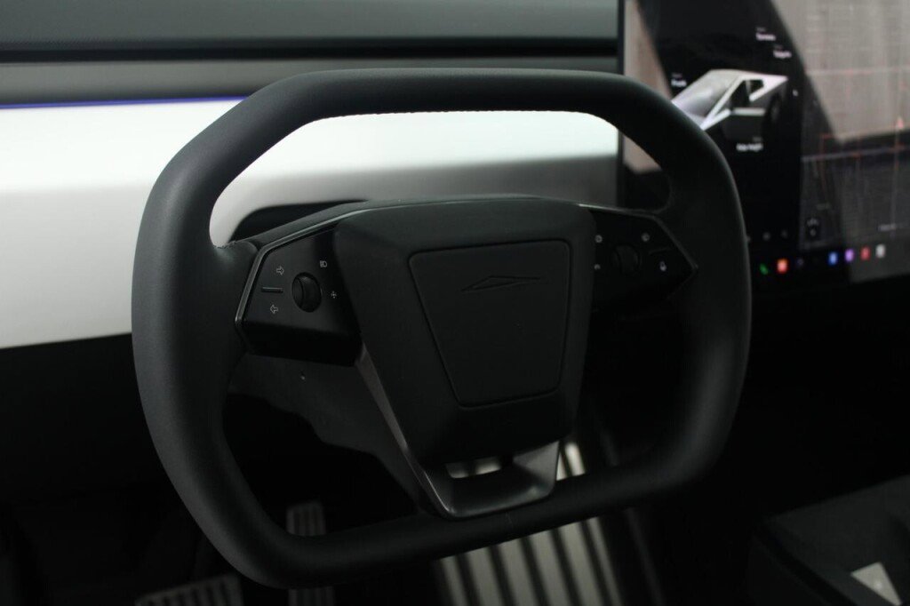 Used 2024 Tesla Cybertruck Cyberbeast image 10