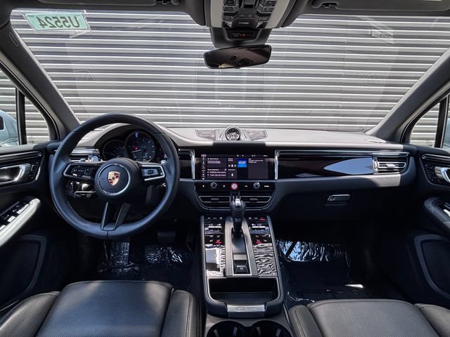 Certified 2026 Porsche Macan AWD/4WD image 13