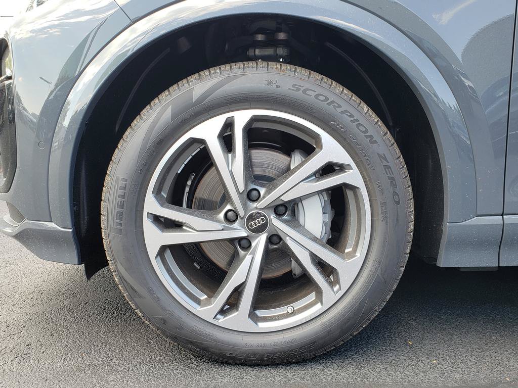 New 2027 Audi Q6 e-tron Premium Plus AWD/4WD image 12