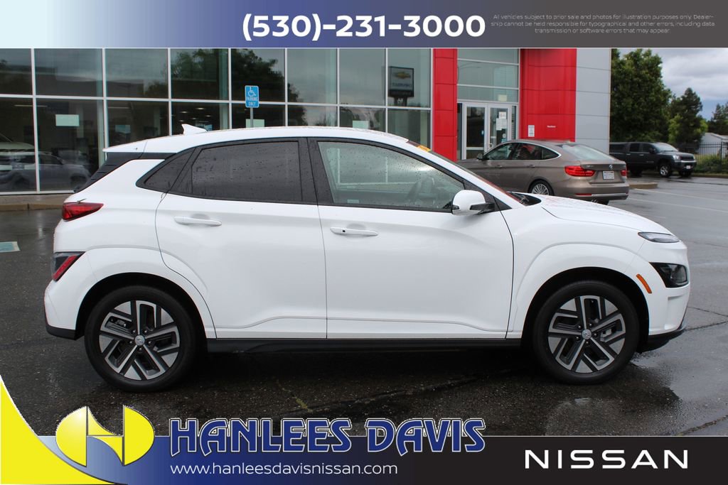 Used 2023 Hyundai Kona SE w/ Cargo Package FWD image 6