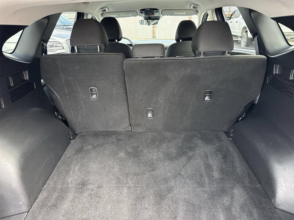 Used 2025 Hyundai Tucson SEL FWD image 23