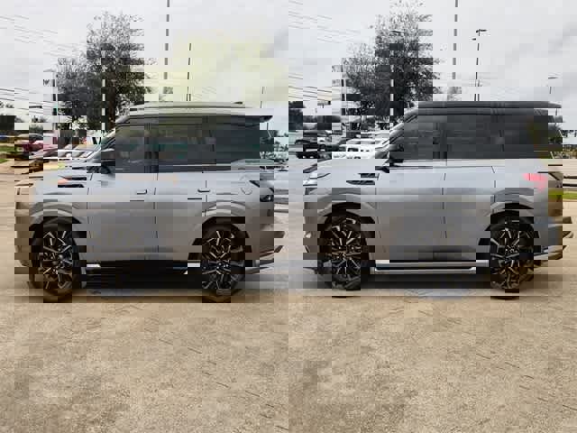 Certified 2025 INFINITI QX80 Autograph w/ Premium Cargo Package image 3