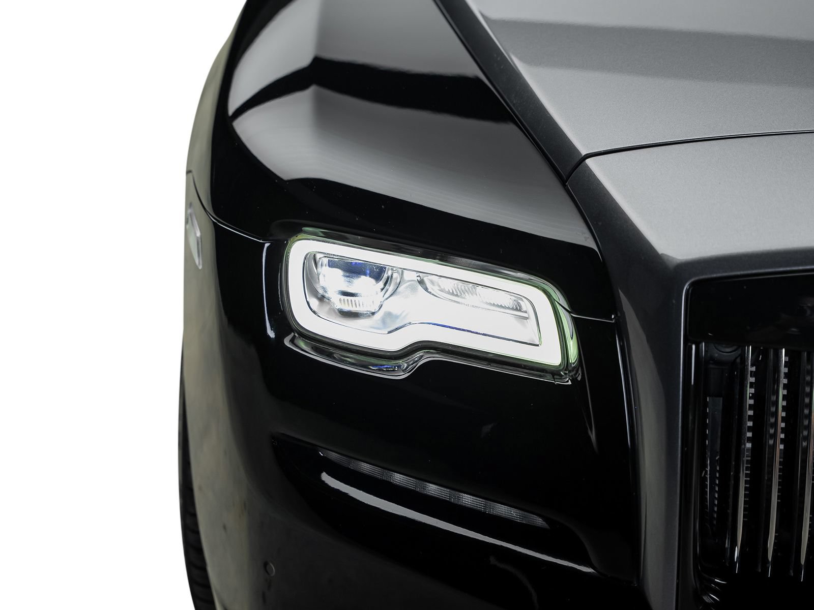 Used 2018 Rolls-Royce Dawn RWD image 4