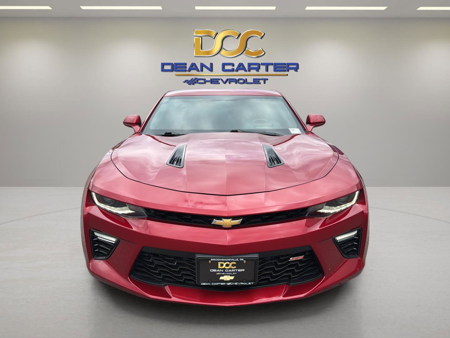 Used 2018 Chevrolet Camaro SS RWD image 8