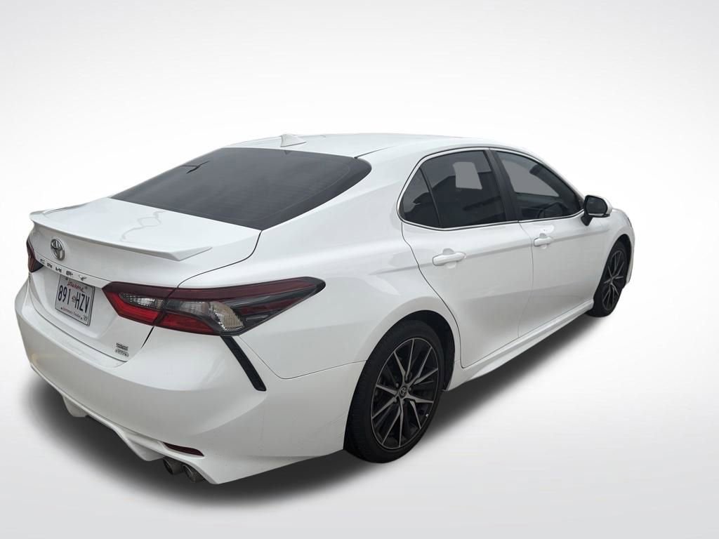 Used 2023 Toyota Camry SE AWD/4WD image 6