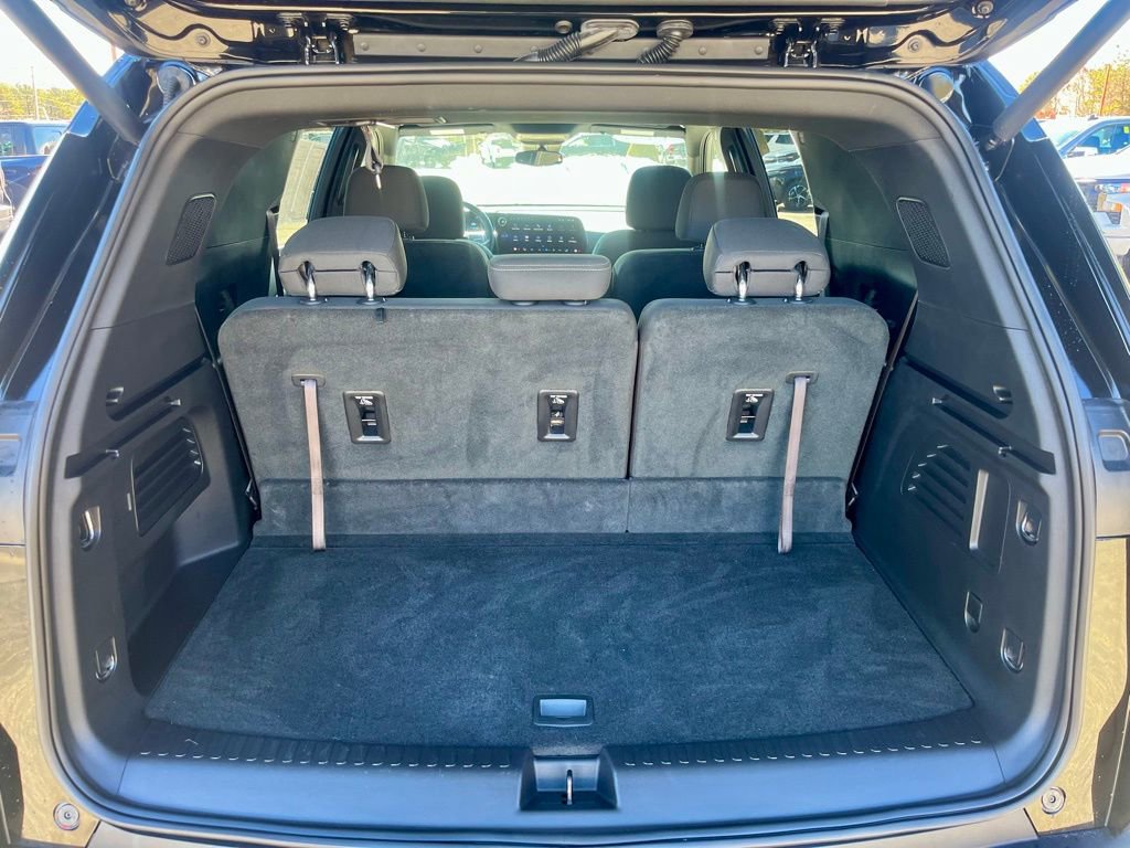 New 2025 Chevrolet Traverse LT w/ Driver Confidence Package image 5