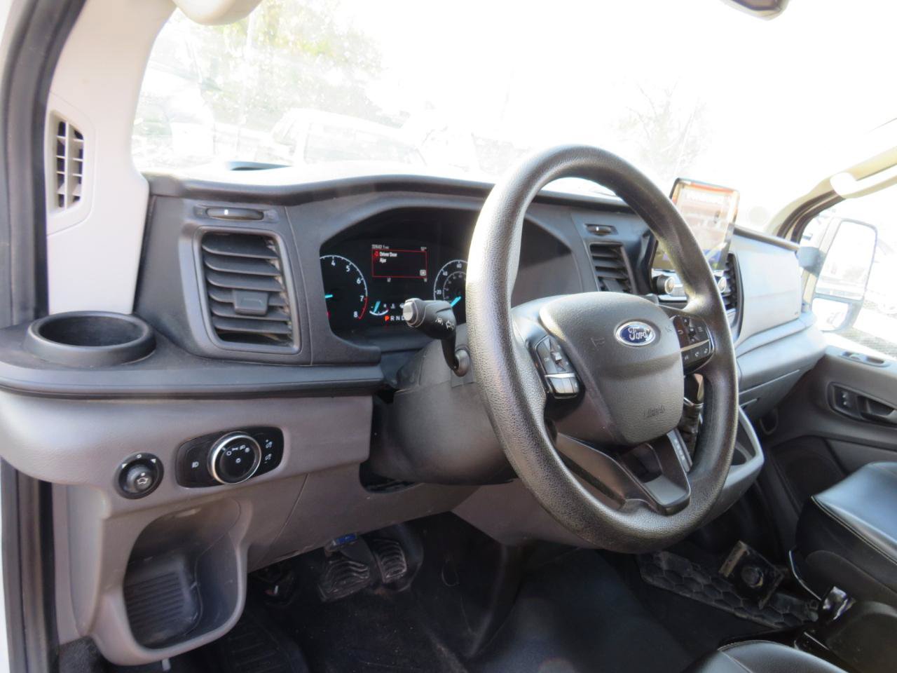 Used 2020 Ford Transit 250 Low Roof RWD image 10
