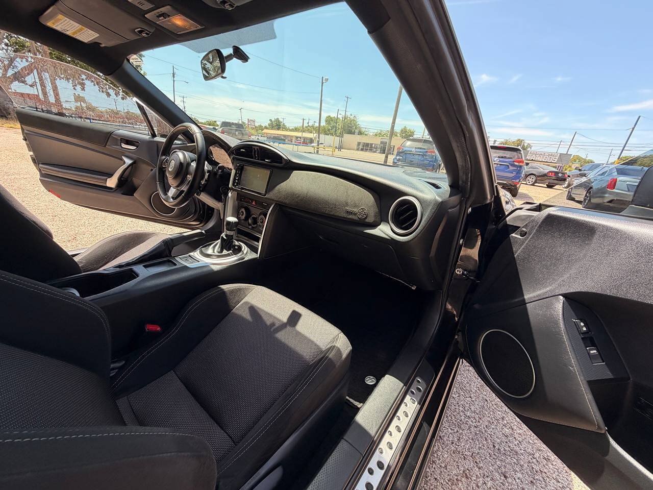 Used 2017 Toyota 86 RWD image 13