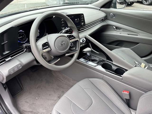 Used 2023 Hyundai Elantra Blue FWD image 14