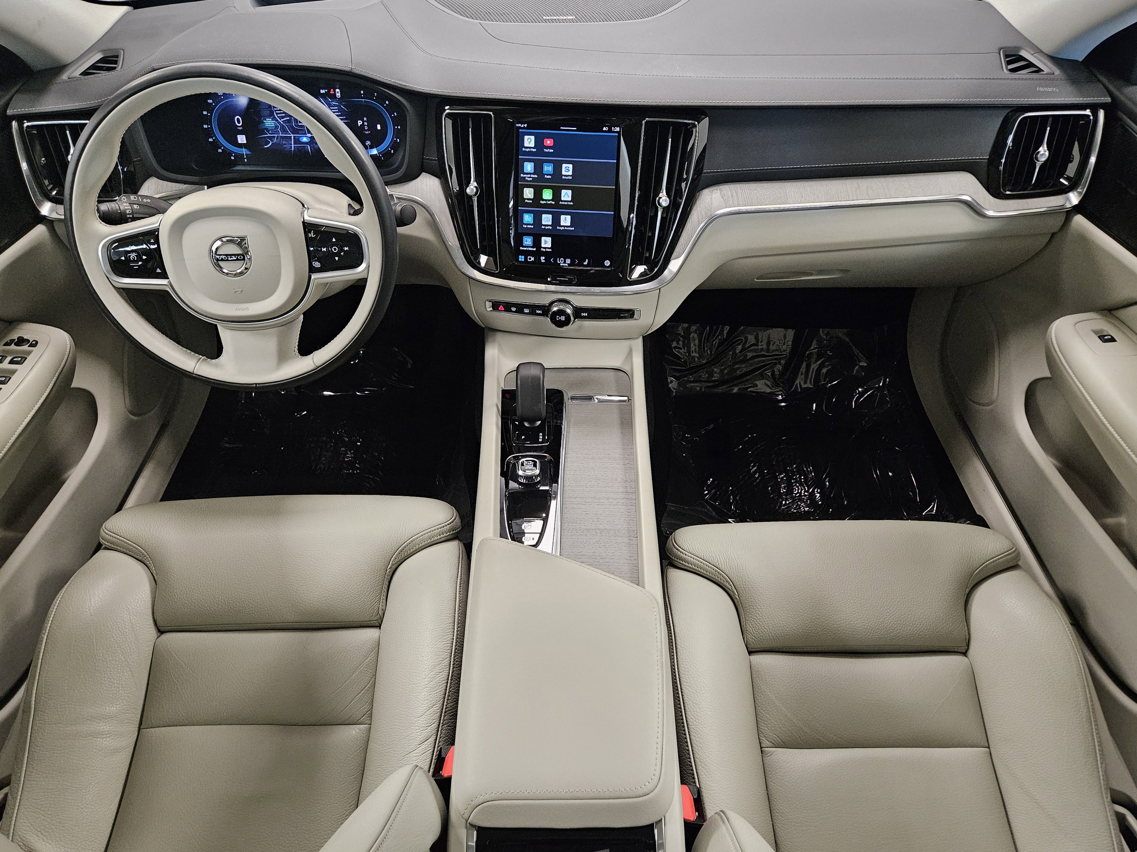 Used 2023 Volvo S60 B5 Ultimate w/ Climate Package image 13