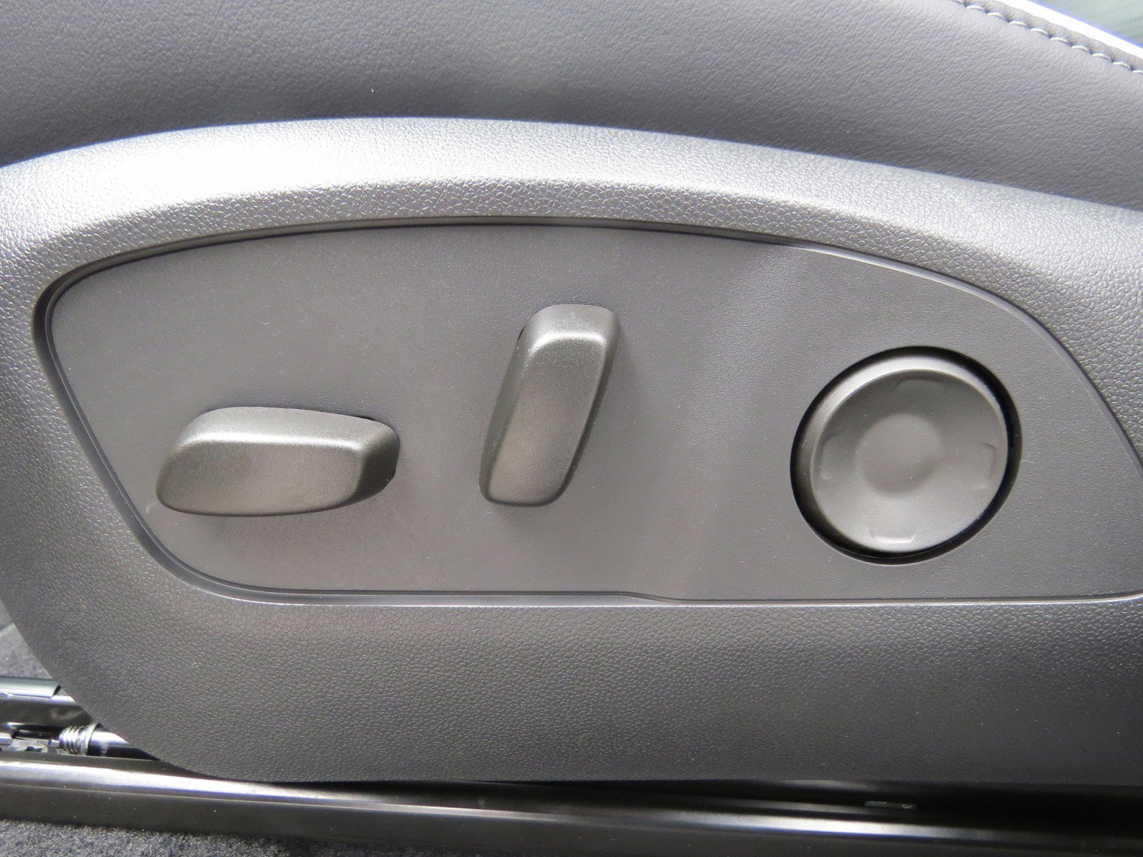 New 2025 Buick Enclave Sport Touring w/ Power Package image 20