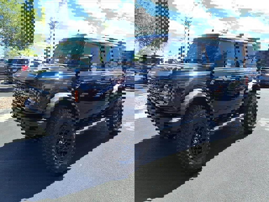 Certified 2024 Ford Bronco Wildtrak image 8