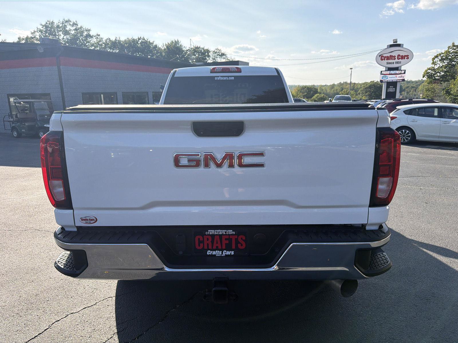 Used 2024 GMC Sierra 2500 Pro w/ Convenience Package AWD/4WD image 4