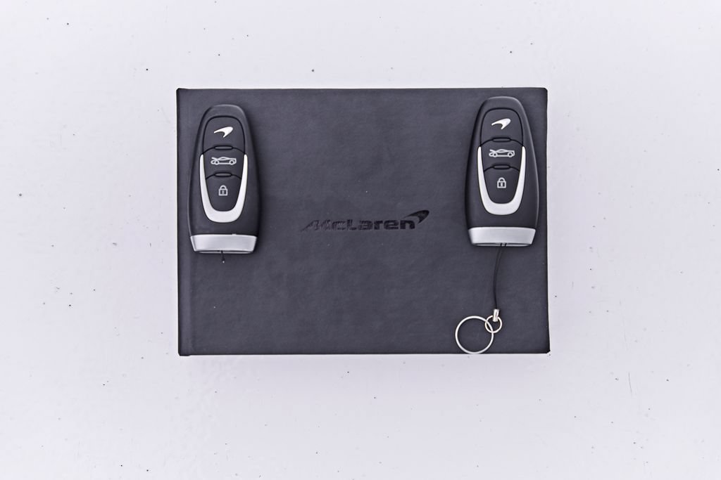 Used 2023 McLaren Artura RWD image 85
