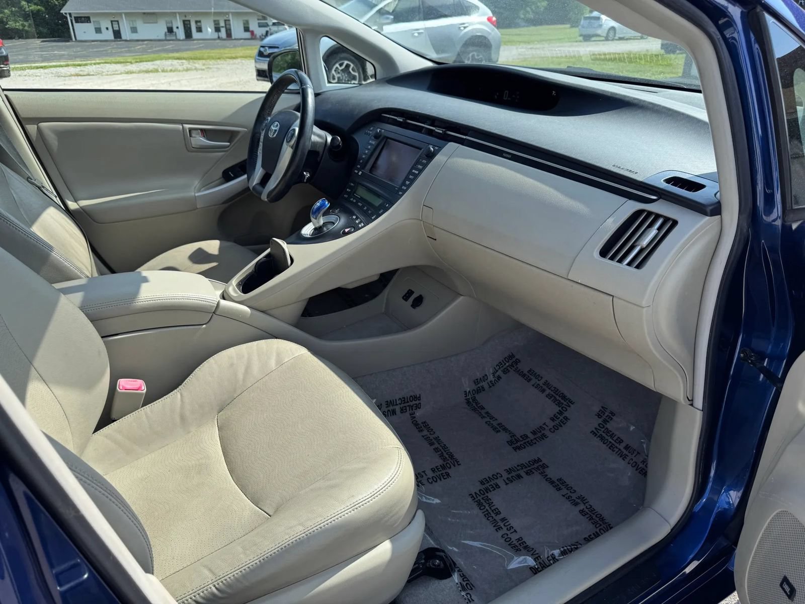 Used 2011 Toyota Prius Four w/ Solar Roof Pkg FWD image 21