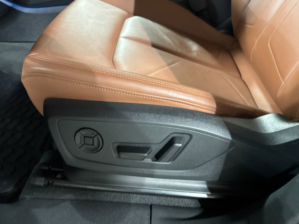 Used 2024 Audi Q3 2.0T Premium Plus AWD/4WD image 15
