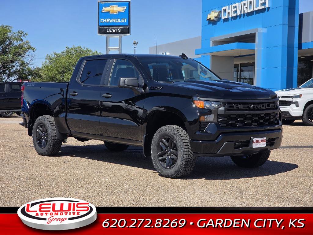New 2026 Chevrolet Silverado 1500 Custom Trail Boss w/ Midnight Edition image 3