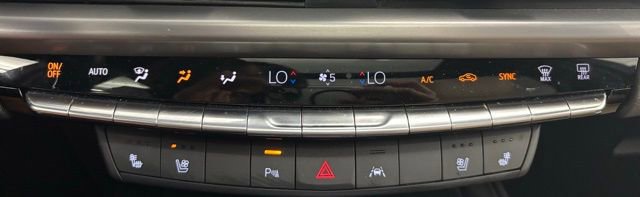 Used 2024 Cadillac XT4 Premium Luxury w/ Technology Package image 29