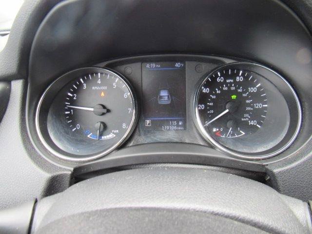 Used 2019 Nissan Rogue SV image 12