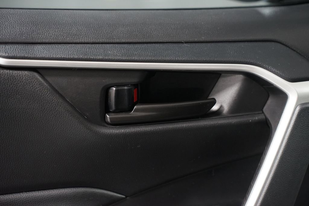 Certified 2024 Toyota RAV4 LE image 30