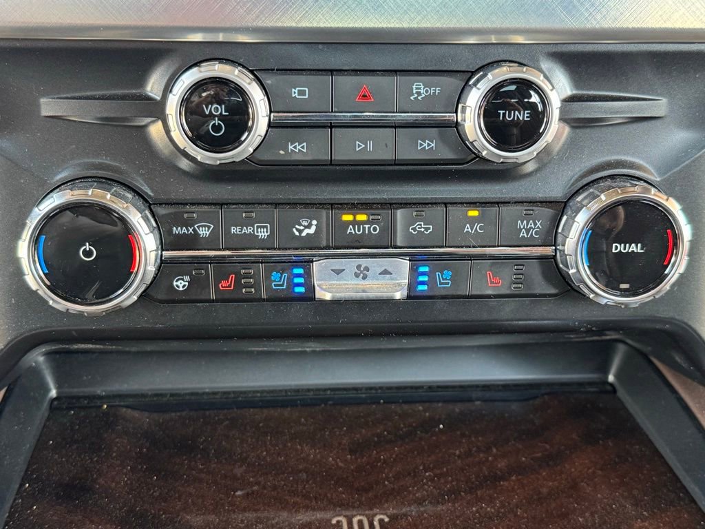 Used 2025 Ford F250 King Ranch w/ Chrome Package image 30