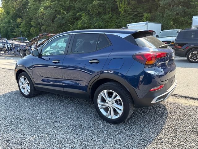 Used 2023 Buick Encore GX Preferred w/ Cold Weather Comfort Package AWD/4WD image 3