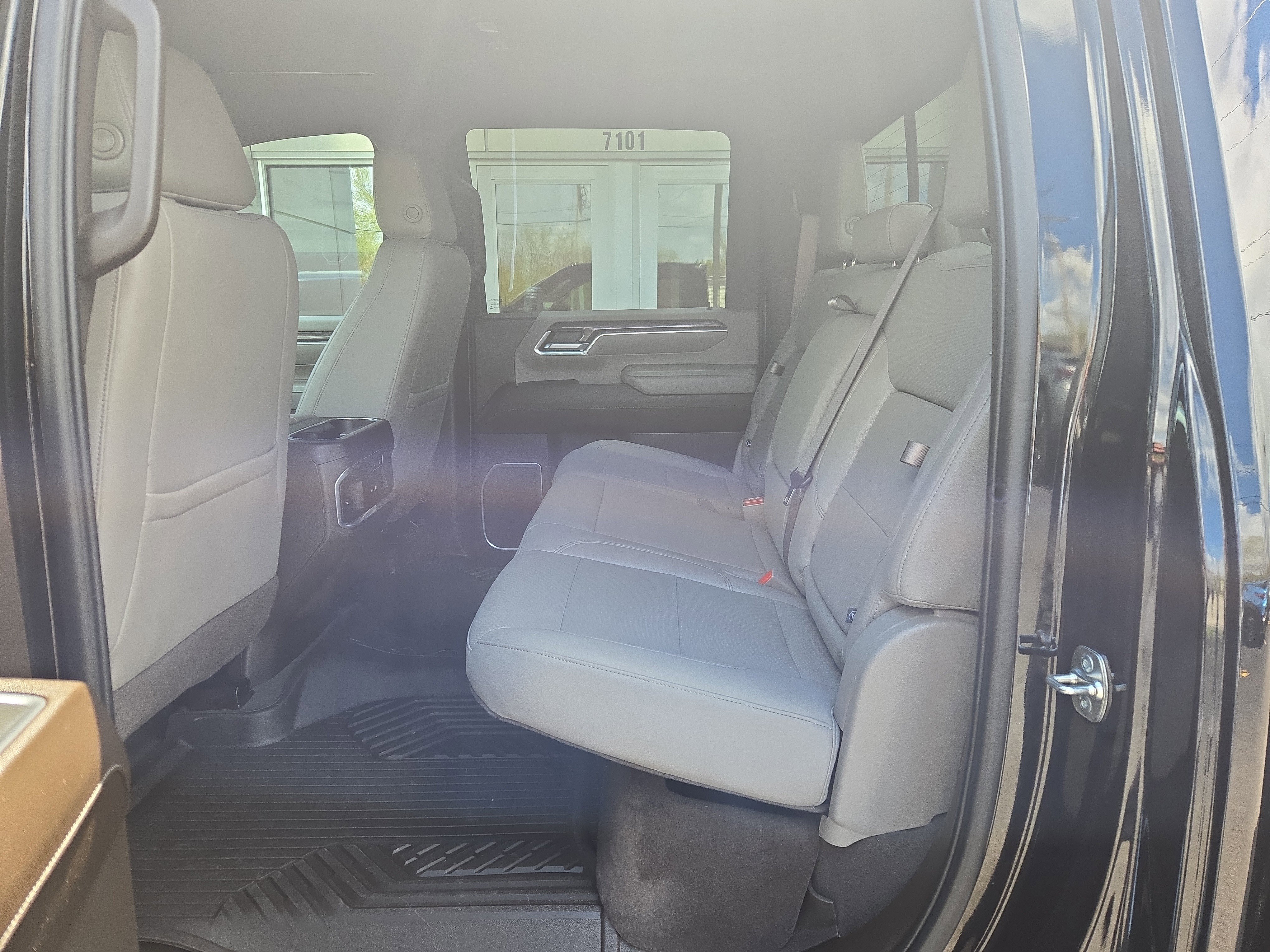Certified 2025 Chevrolet Silverado 2500 LTZ w/ LTZ Premium Package AWD/4WD image 11