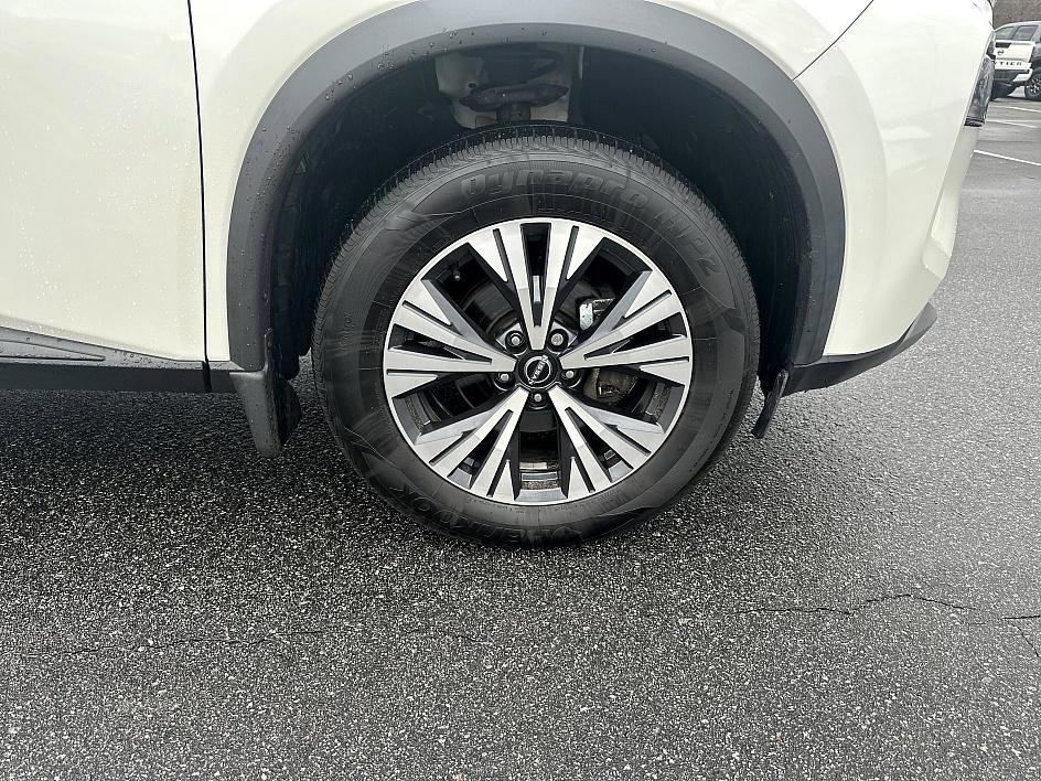 Certified 2023 Nissan Rogue SV w/ SV Premium Package image 12