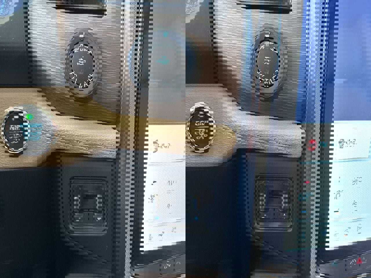 Used 2024 Ford Expedition Limited image 27