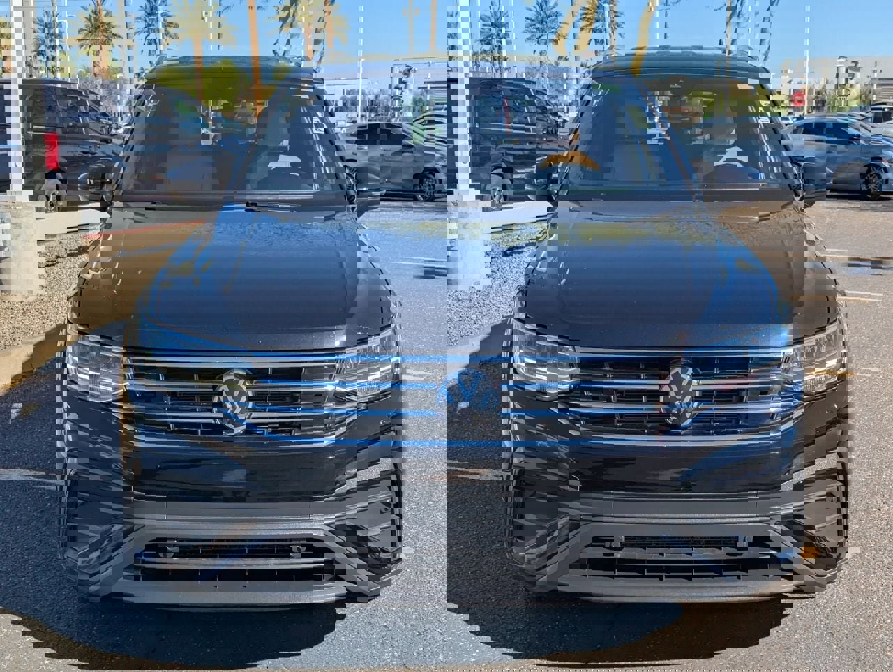 Used 2023 Volkswagen Tiguan SE FWD image 8