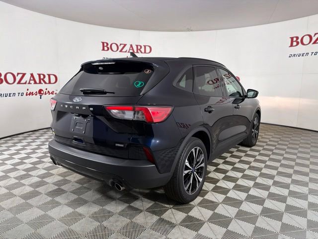 Used 2021 Ford Escape SE w/ SE Sport Appearance Package FWD image 8