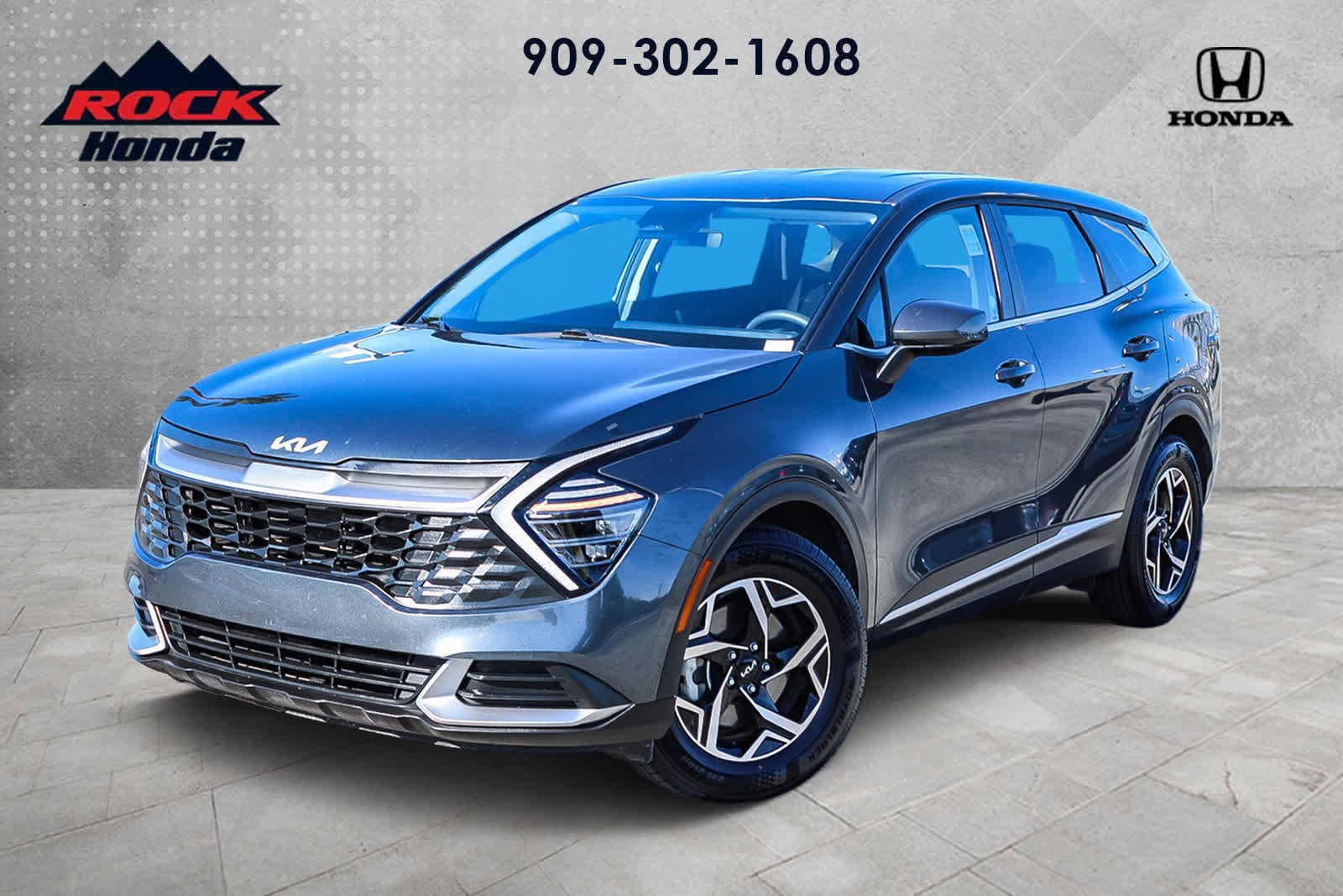 Used 2024 Kia Sportage LX video 1