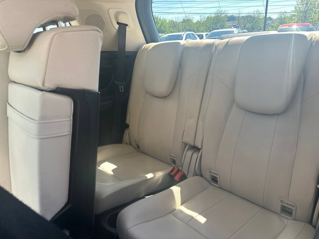 Used 2020 Mercedes-Benz GLB 250 4MATIC w/ Premium Package image 35
