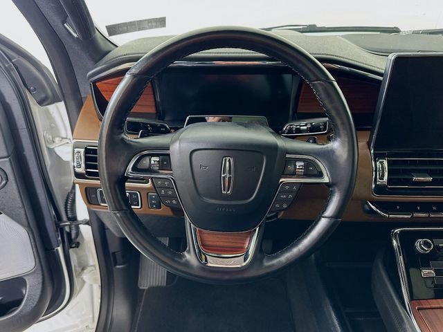 Used 2023 Lincoln Navigator L Reserve image 12