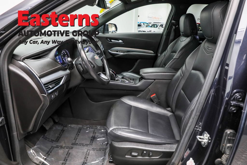 Used 2023 Cadillac XT4 Premium Luxury FWD image 14