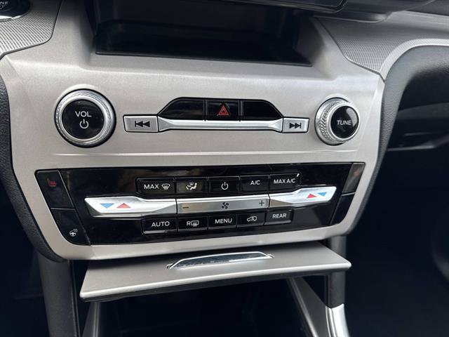 Certified 2023 Ford Explorer XLT w/ Equipment Group 202A AWD/4WD image 15