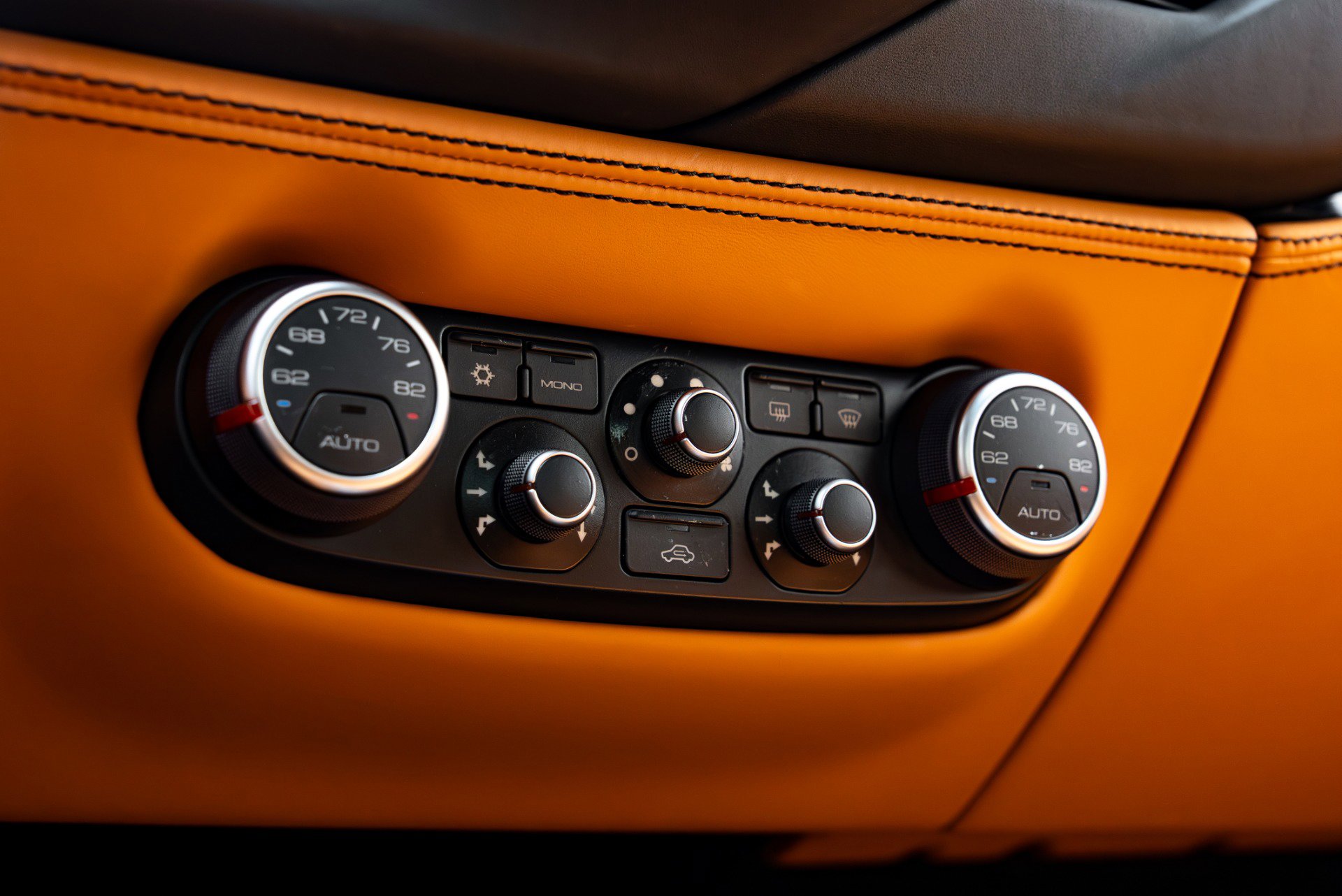 Used 2018 Ferrari 488 GTB image 47