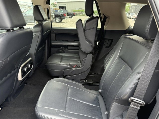 Used 2024 Ford Expedition XLT image 16