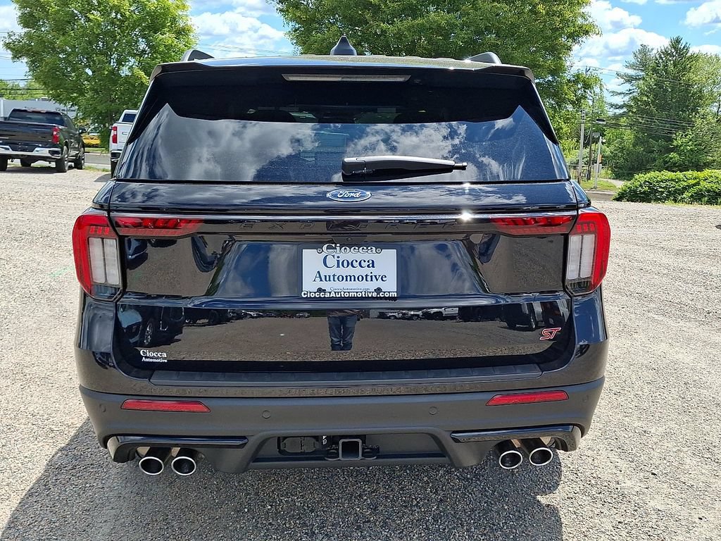 Used 2025 Ford Explorer ST w/ Sun And Sound Package AWD/4WD image 8