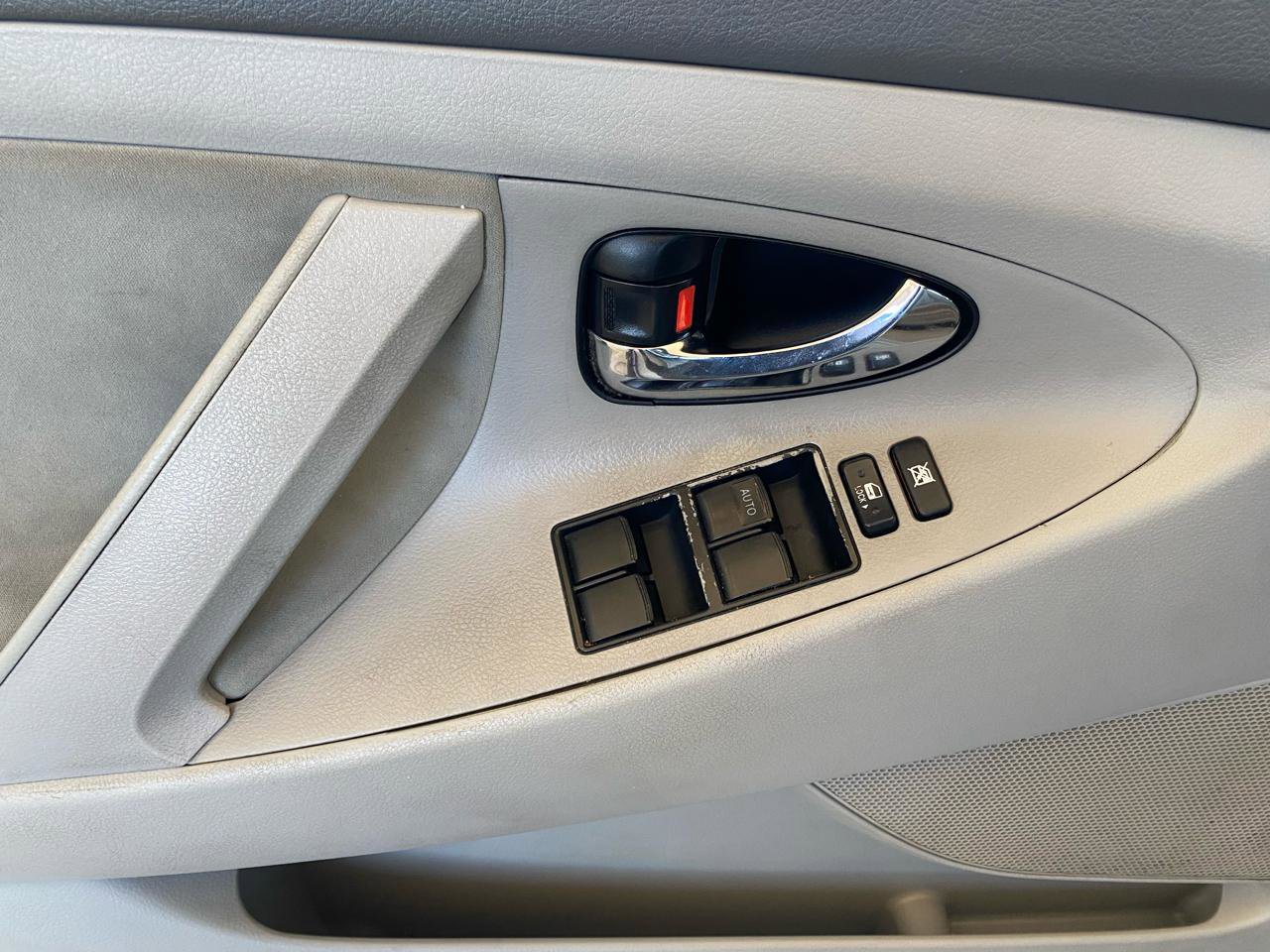 Used 2007 Toyota Camry LE FWD image 11