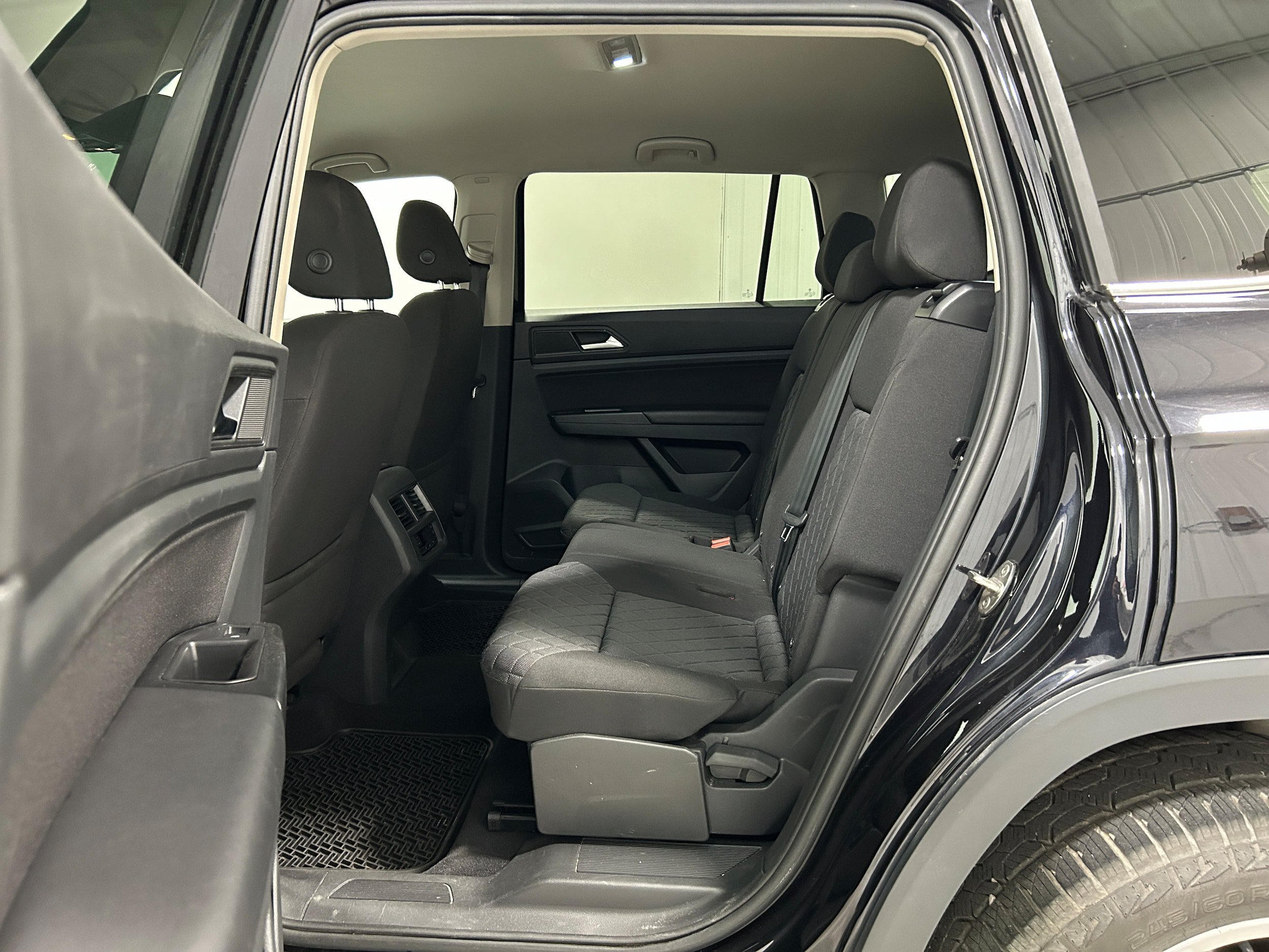 Used 2020 Volkswagen Atlas S w/ Towing Package AWD/4WD image 22