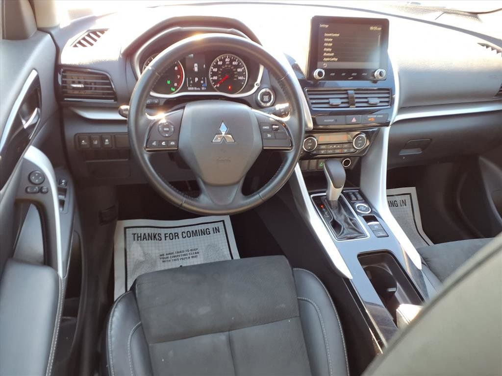 Used 2023 Mitsubishi Eclipse Cross SE image 4