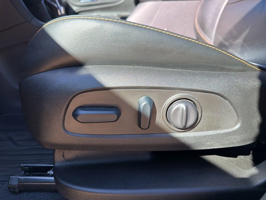 Used 2022 Chevrolet Equinox Premier image 9