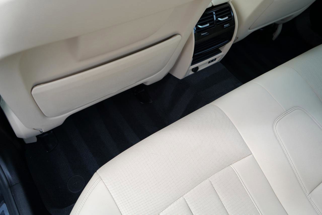 Used 2021 BMW 530i xDrive 530i xDrive Sedan w/ Convenience Package image 47