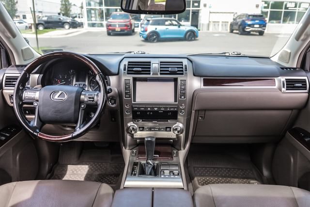 Used 2018 Lexus GX 460 Premium AWD/4WD image 36